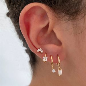 American Diamond S925 Sterling Silver Plated New Ear Pin 4 Pis