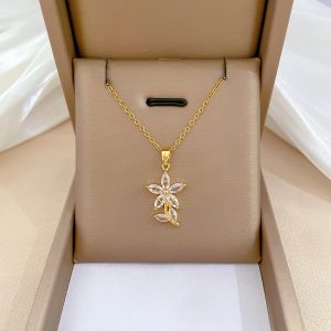 Dubai GoldMix Zircon Stone Flower Pendant